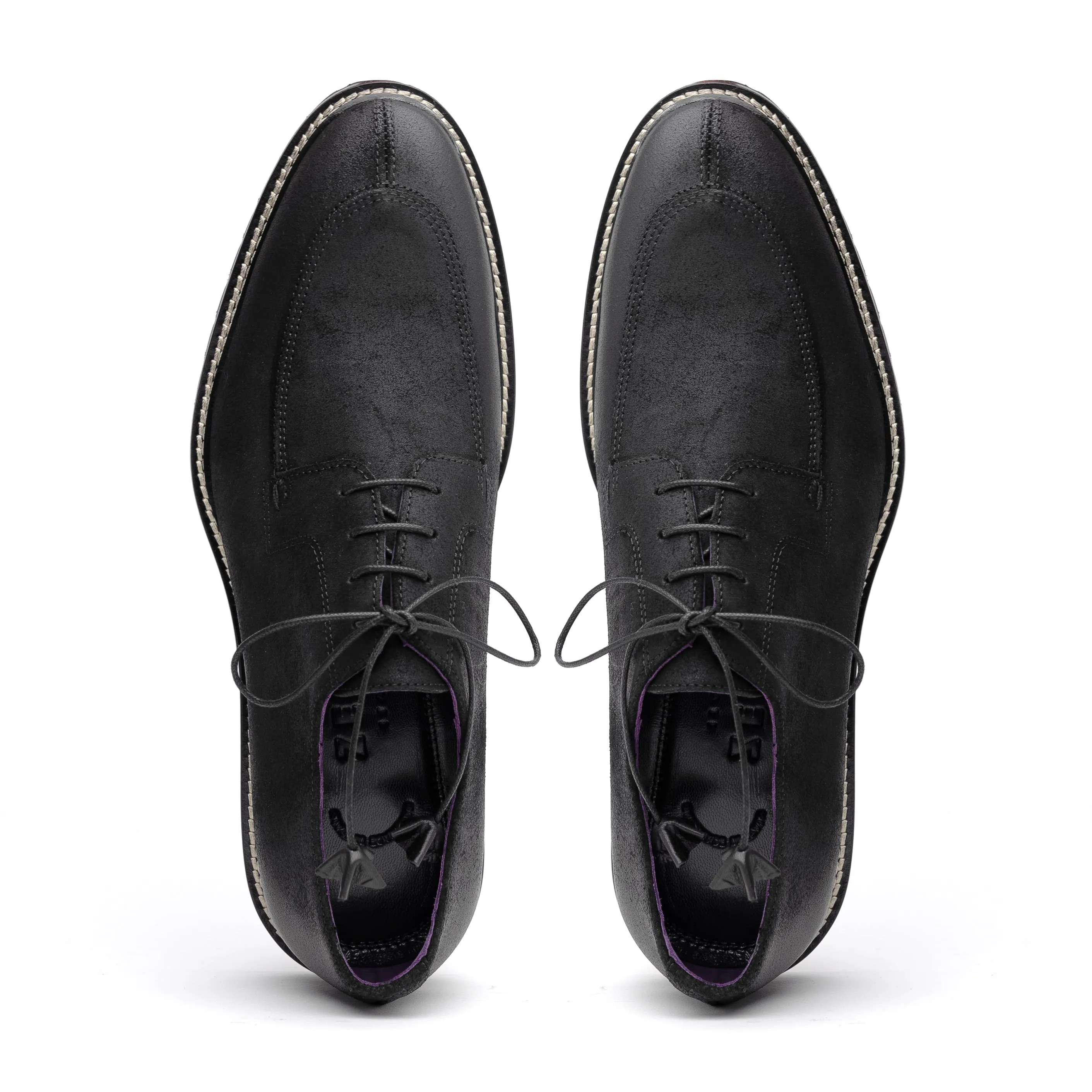 26-224-BLK CAMPO Sueded Goatskin Lace Up with Wax Finish, Black