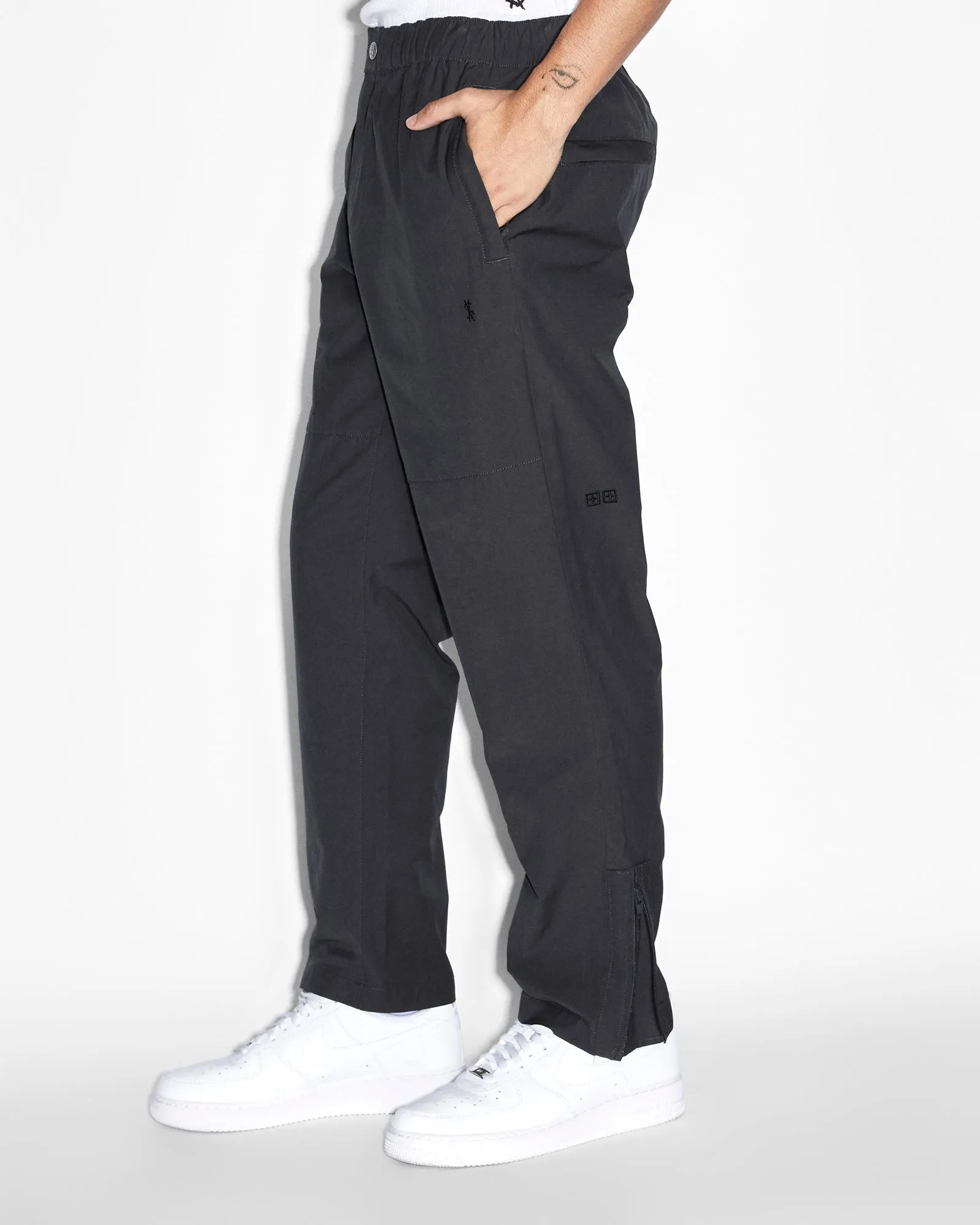 AXIOM PANT BLACK