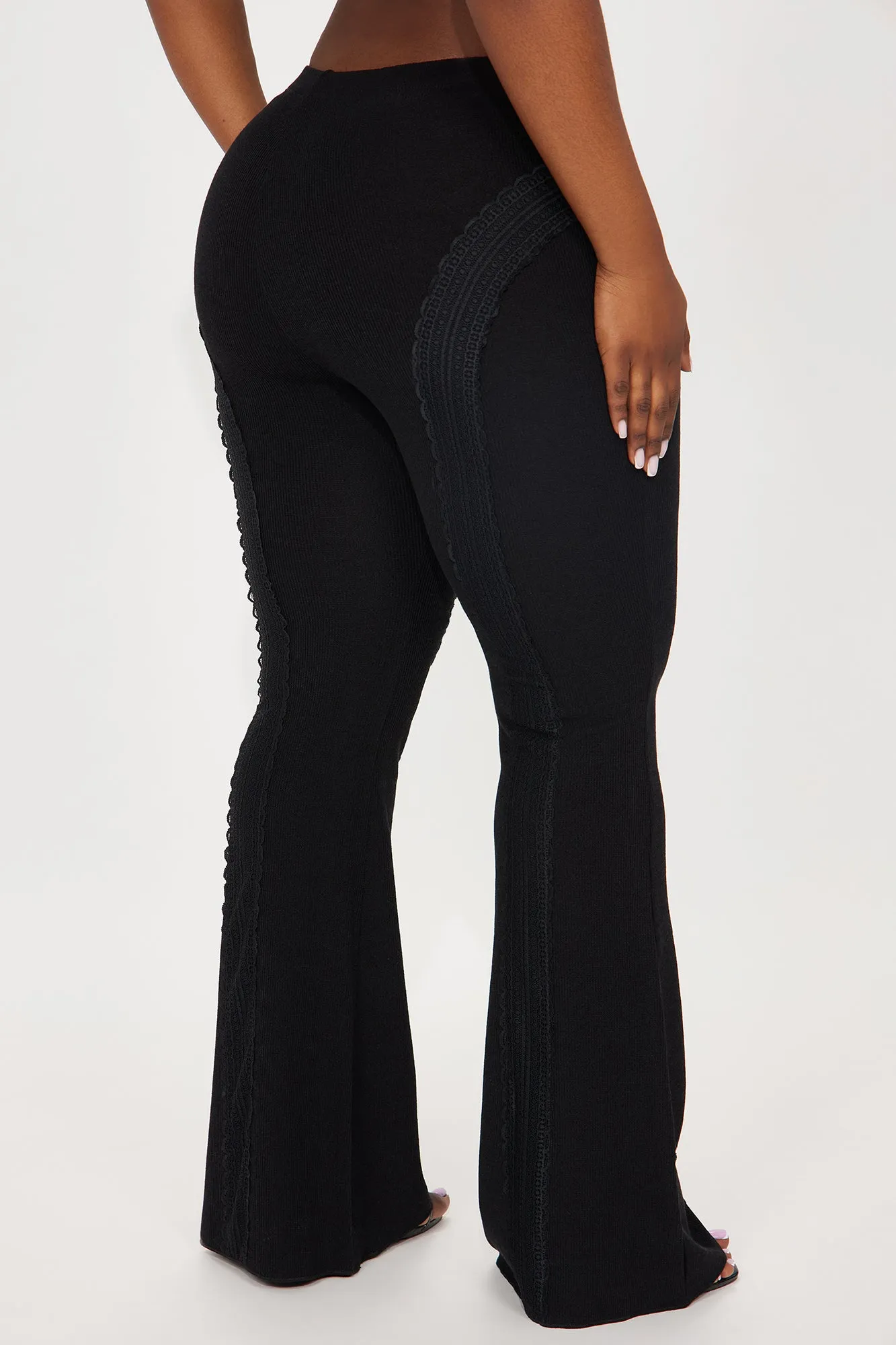 Feelin' It Ribbed Flare Pant - Black